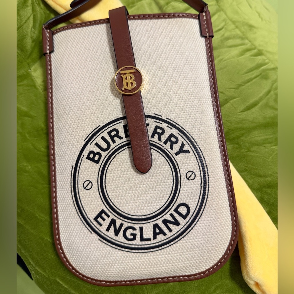 BURBERRYLeather-trimmed printed canvas phone case Crossbody